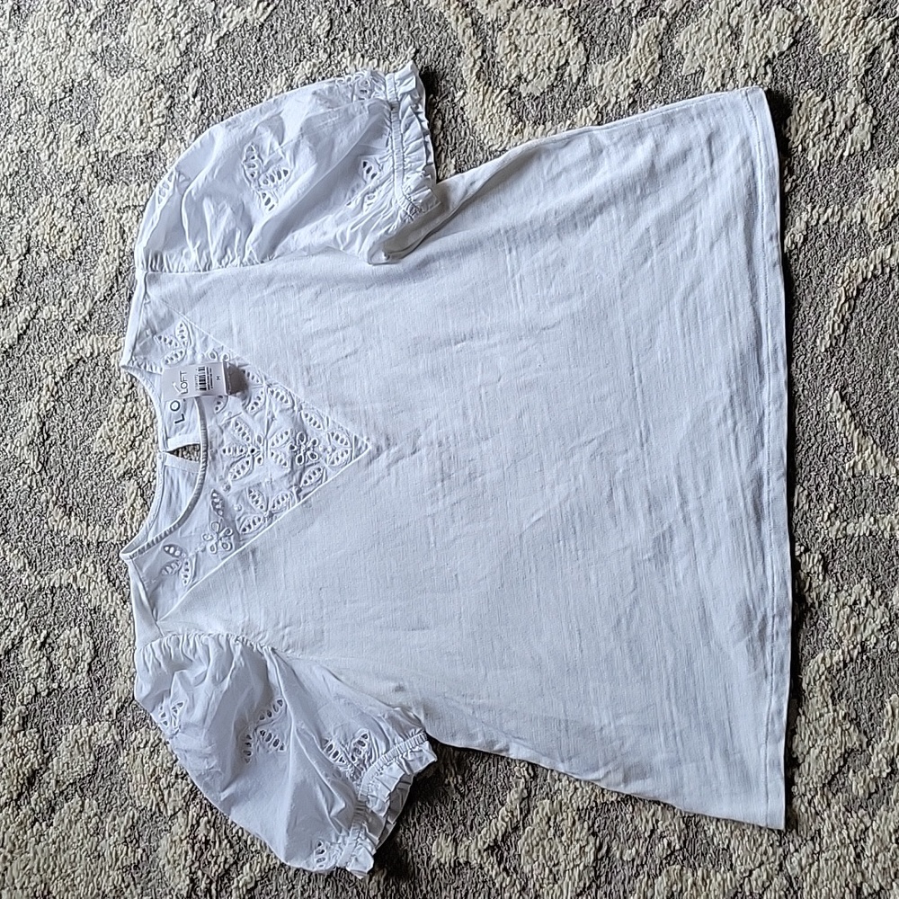 LOFT White Puff Sleeve Top Medium New